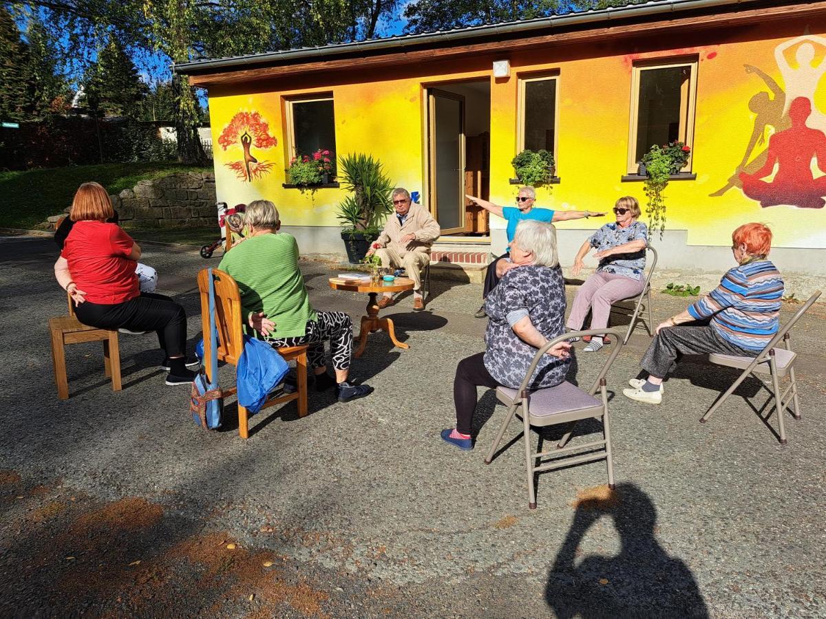 Birkenhof Ashram Shanti Zimmer Lägenhet Zittau Exteriör bild